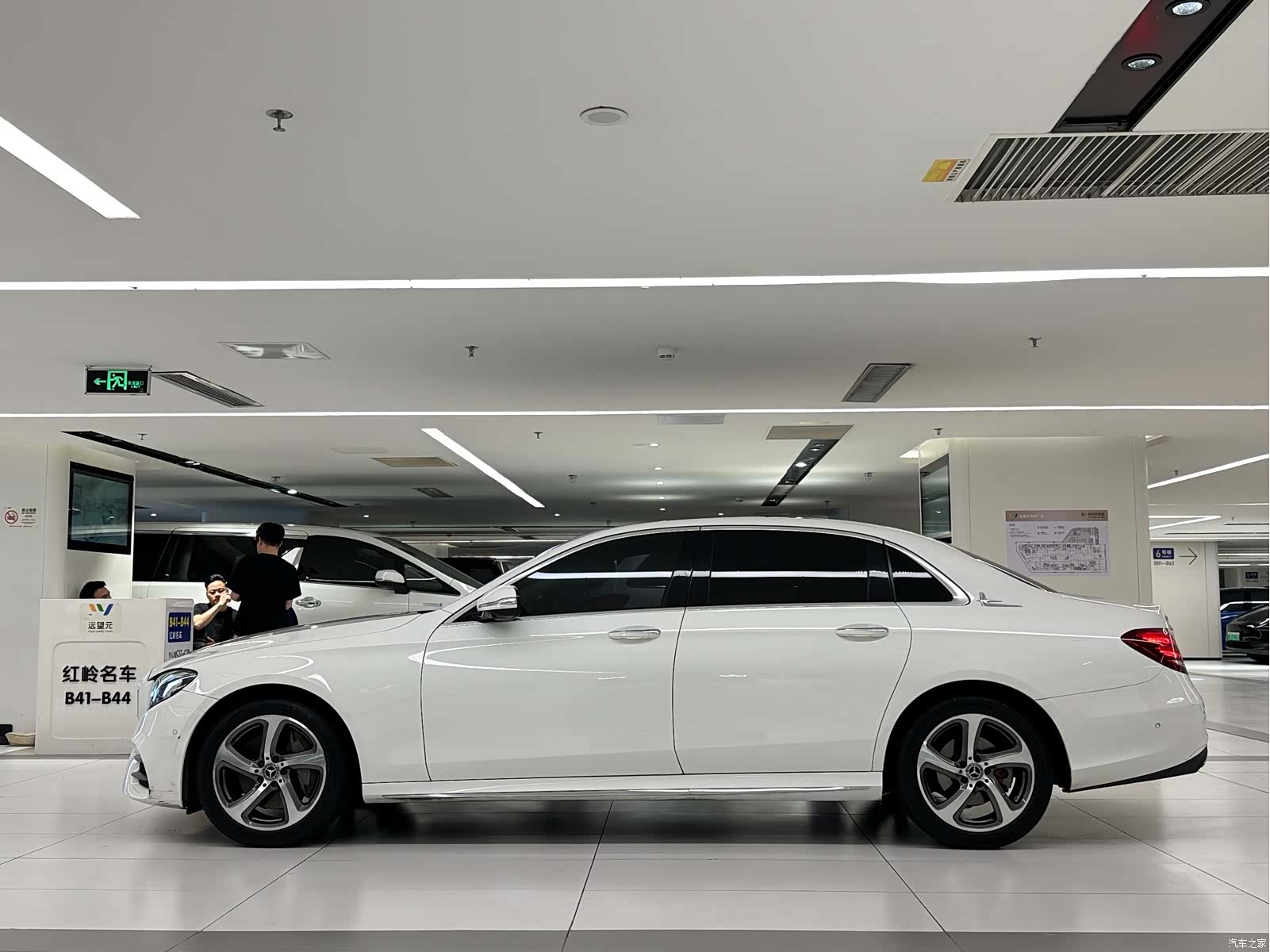 Mercedes-Benz E-Class, 2019 4