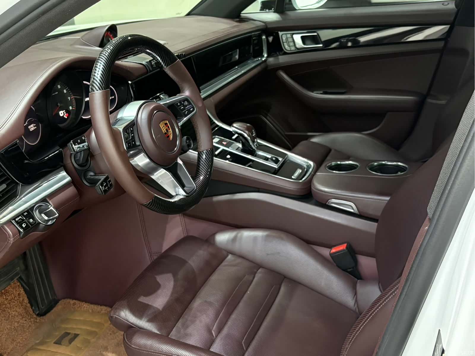 Porsche Panamera, 2018 10
