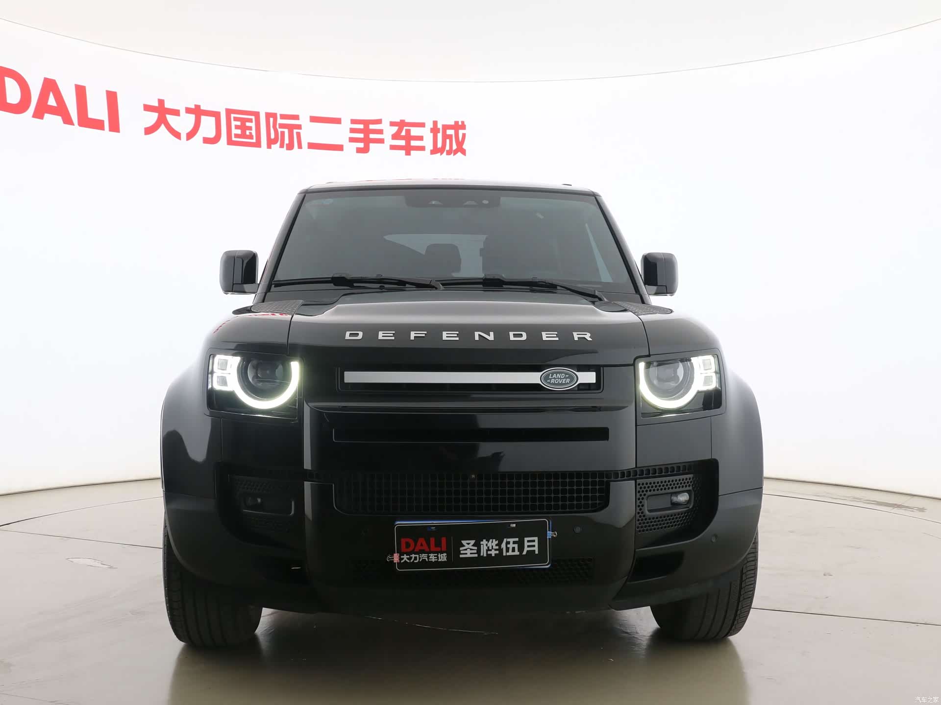 Land Rover Defender, 2023 2