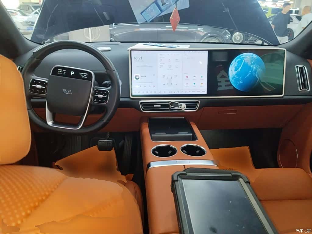 Li Auto L8, 2023 10