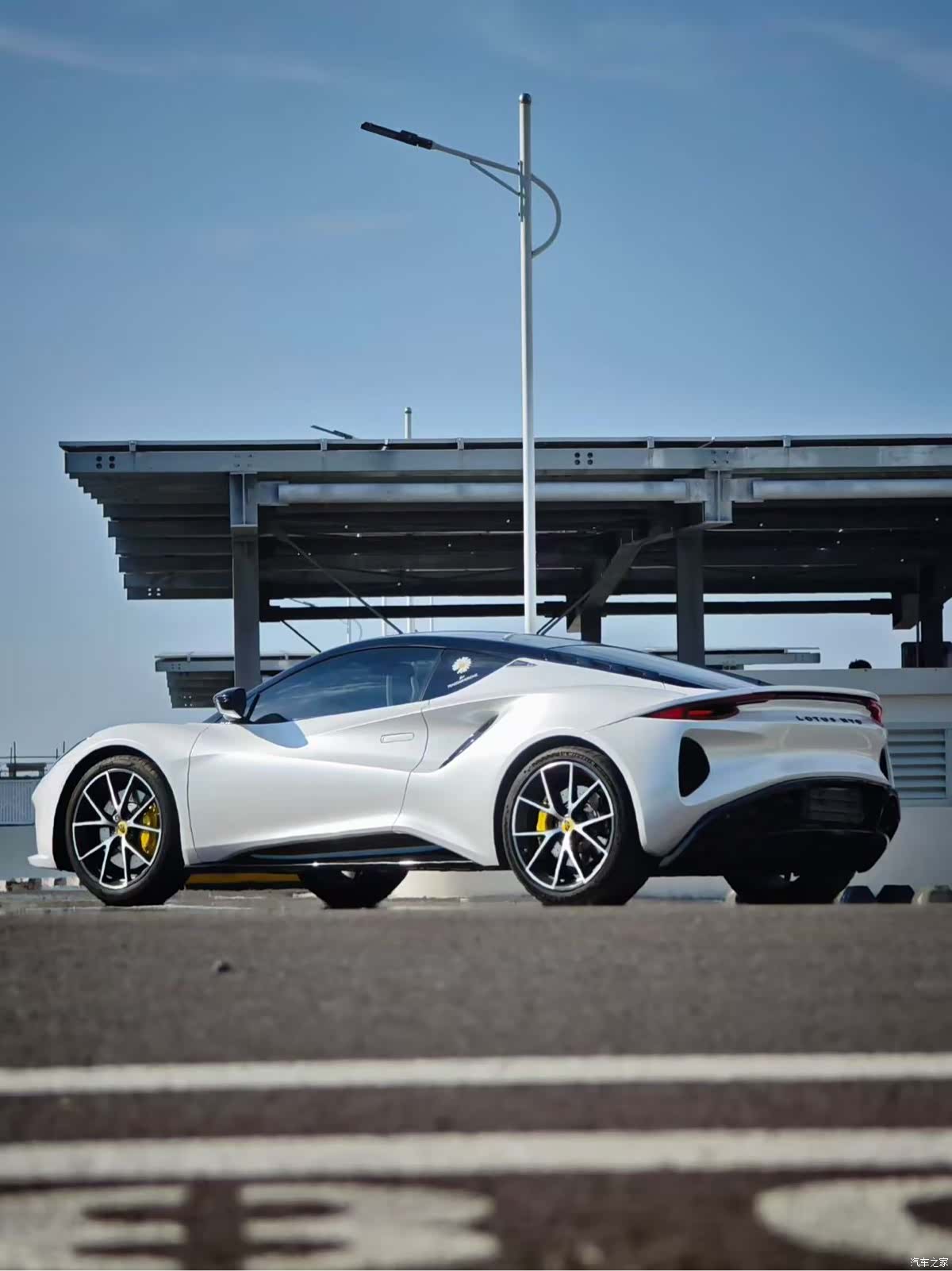 Lotus EMIRA, 2025 6
