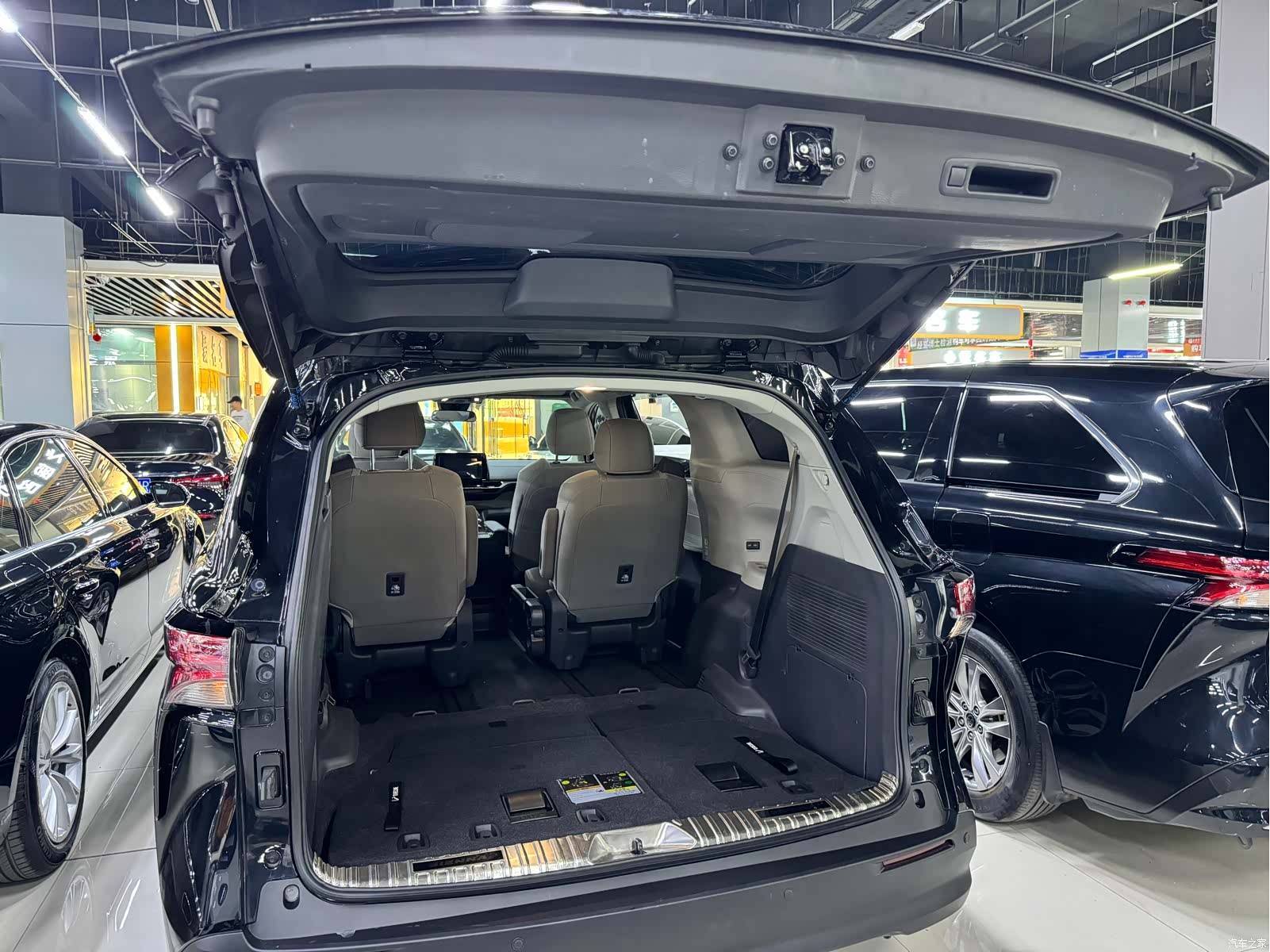 Toyota Sienna, 2023 16