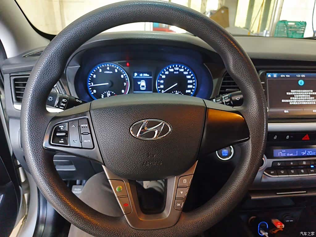 Hyundai GLS, 2017 3