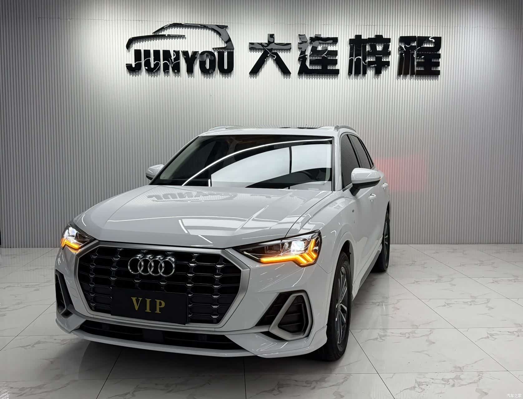 Audi Q3, 2022 1