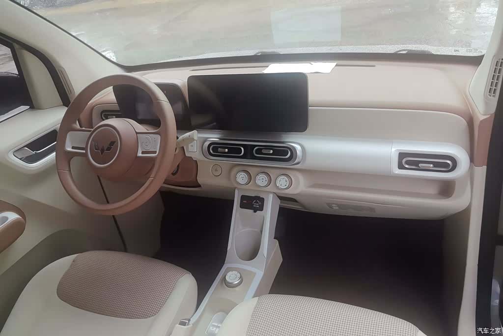 Wuling MINIEV, 2024 12