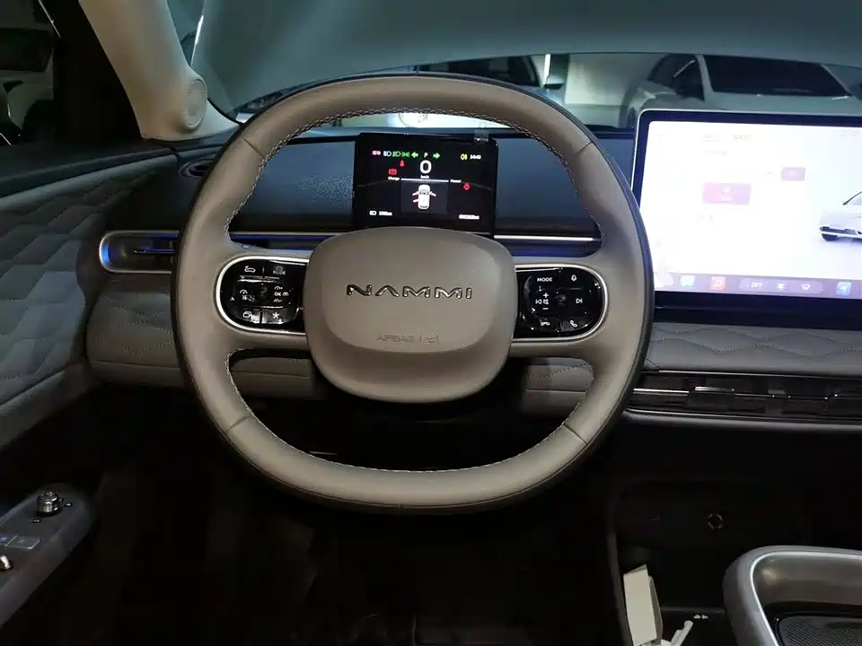 Dongfeng Nammi Nano 01