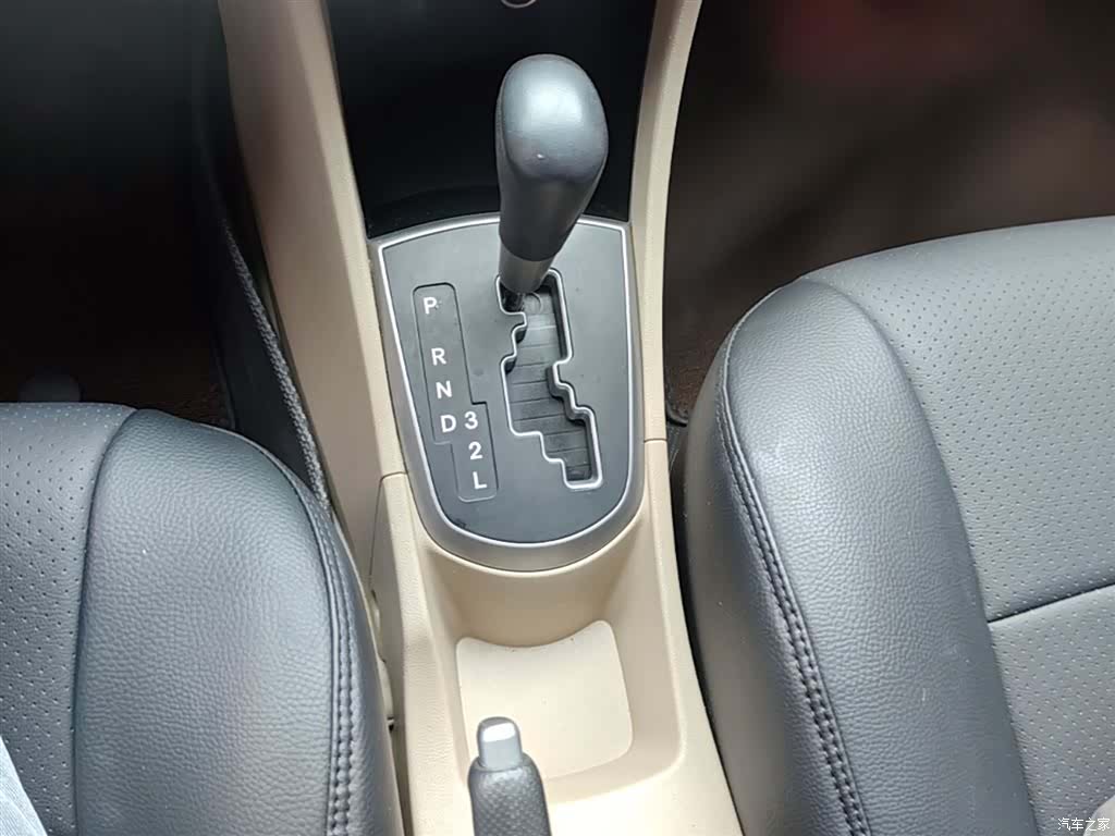 Hyundai GLS, 2014 13