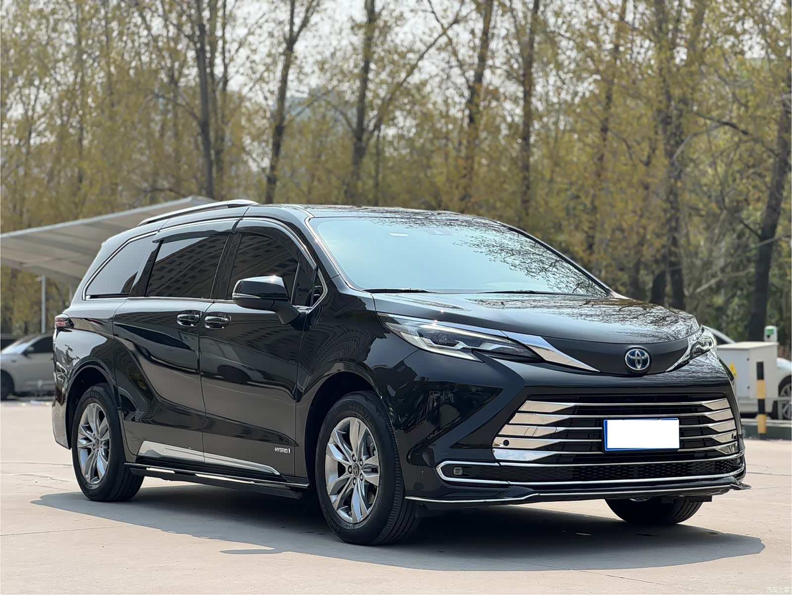 Toyota Sienna, 2023 3