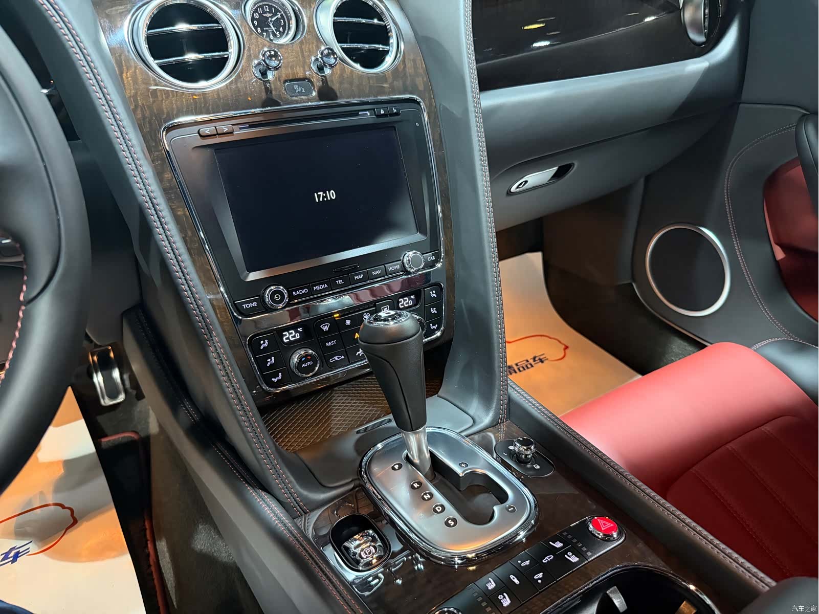 Bentley Continental GT, 2015 11