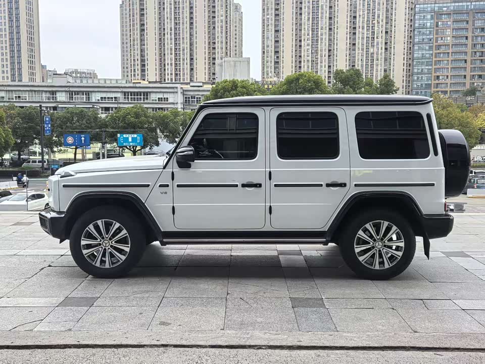 Mercedes-Benz G-class