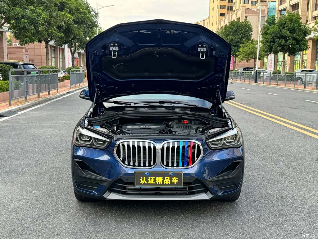 BMW X1, 2021 все фото
