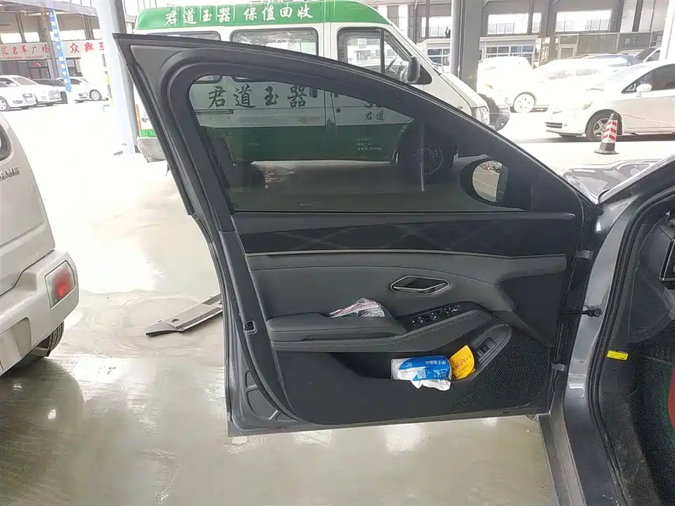 BYD Qin L