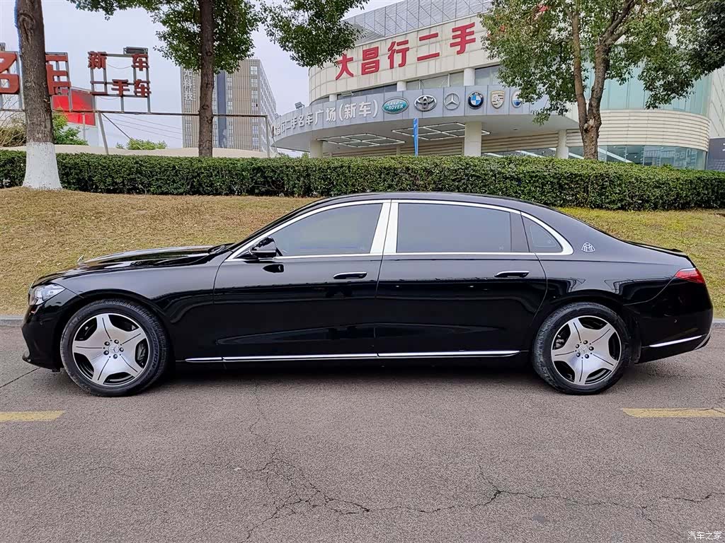 Maybach S-Class, 2022 3