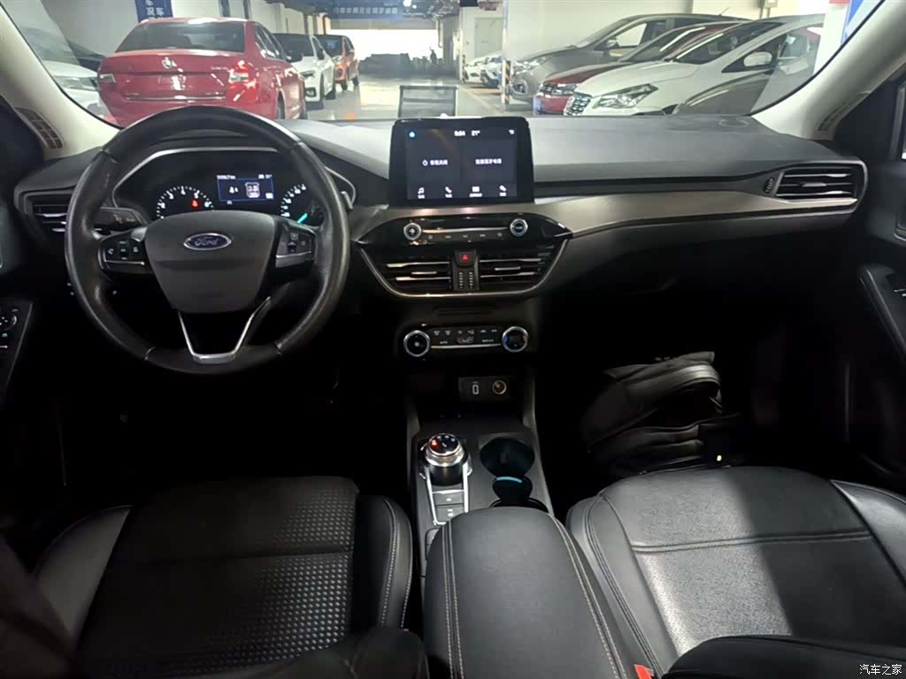 Ford Focus, 2020 10