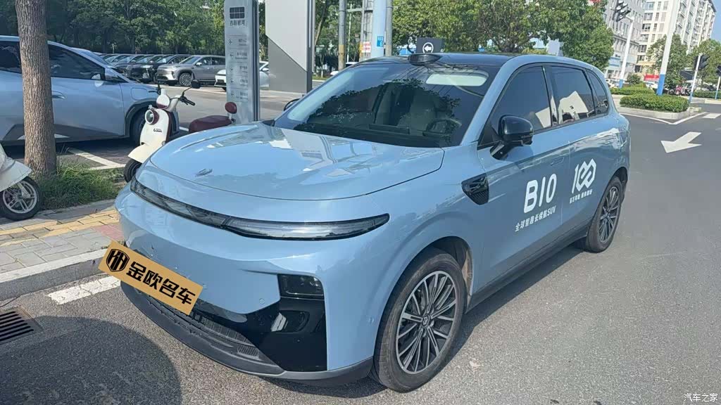 Leapmotor B10