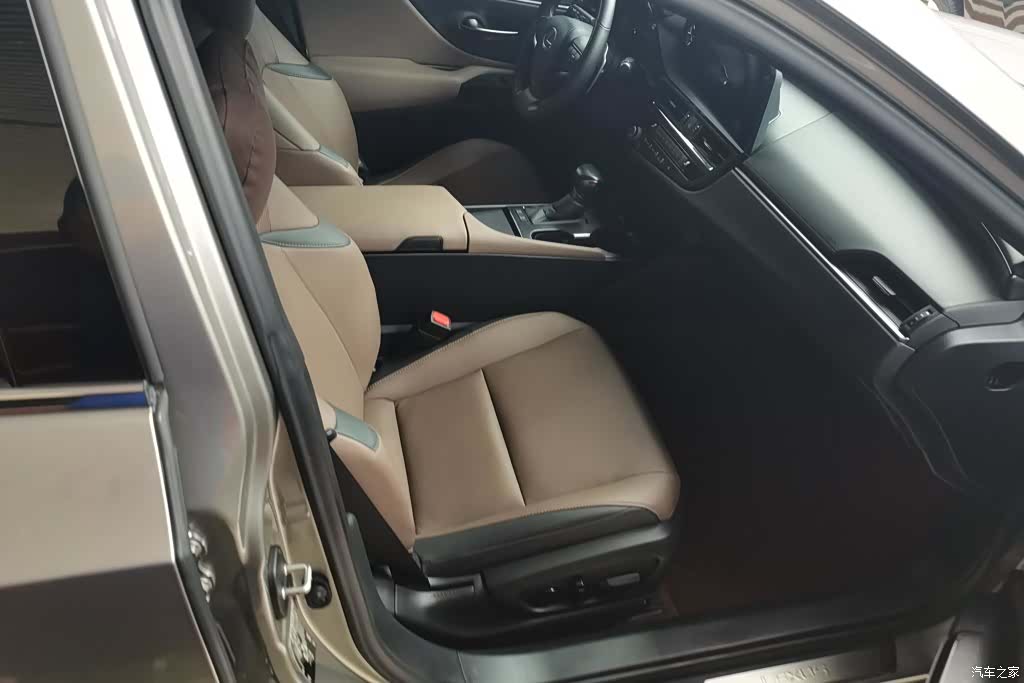 Lexus ES, 2024 8