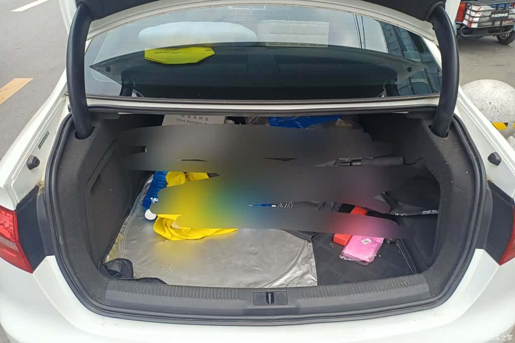 Audi A4L, 2014 4