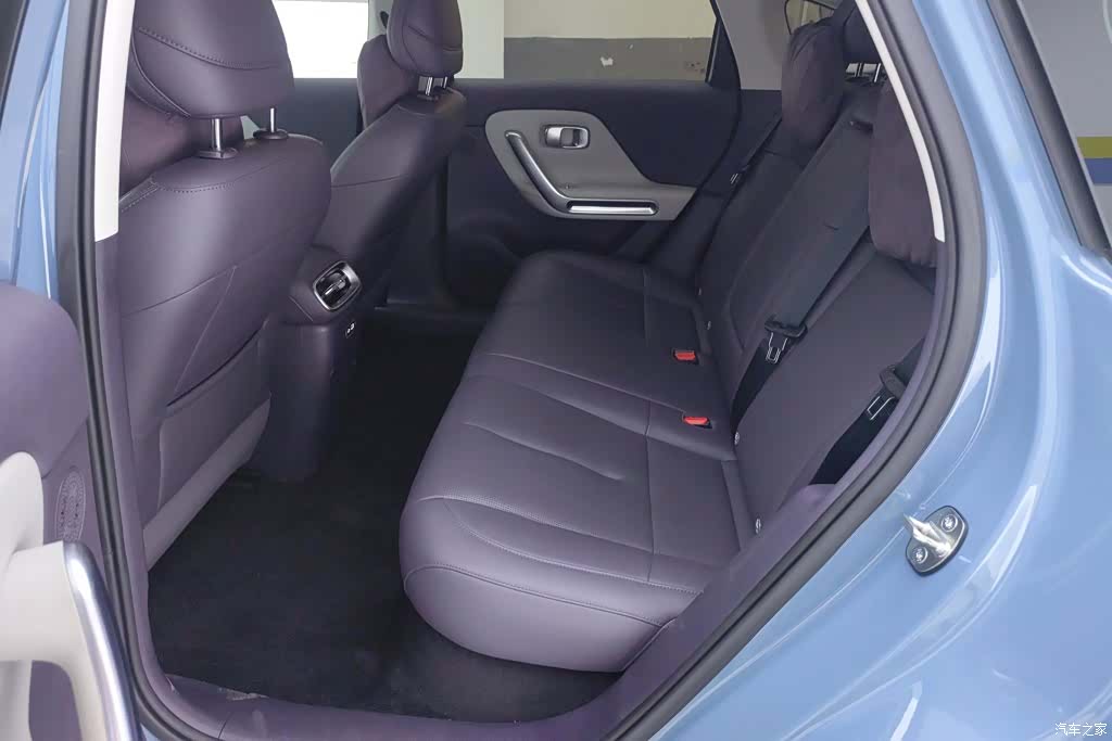 Leapmotor B01, 2025 11