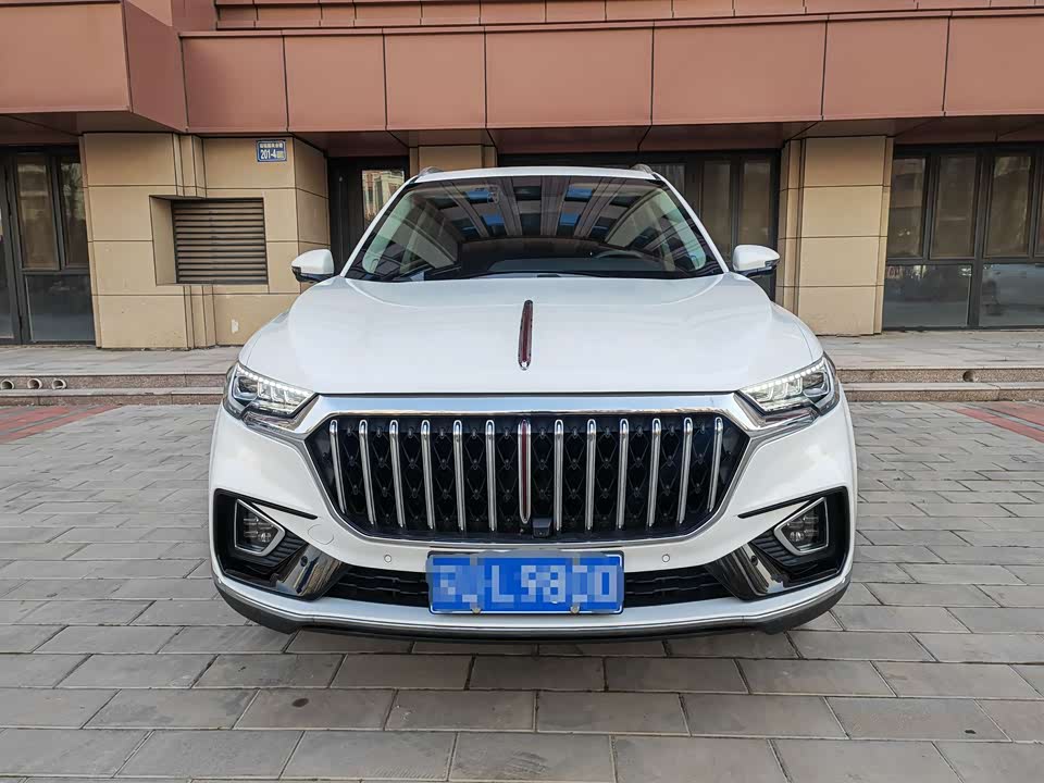 Hongqi HS5