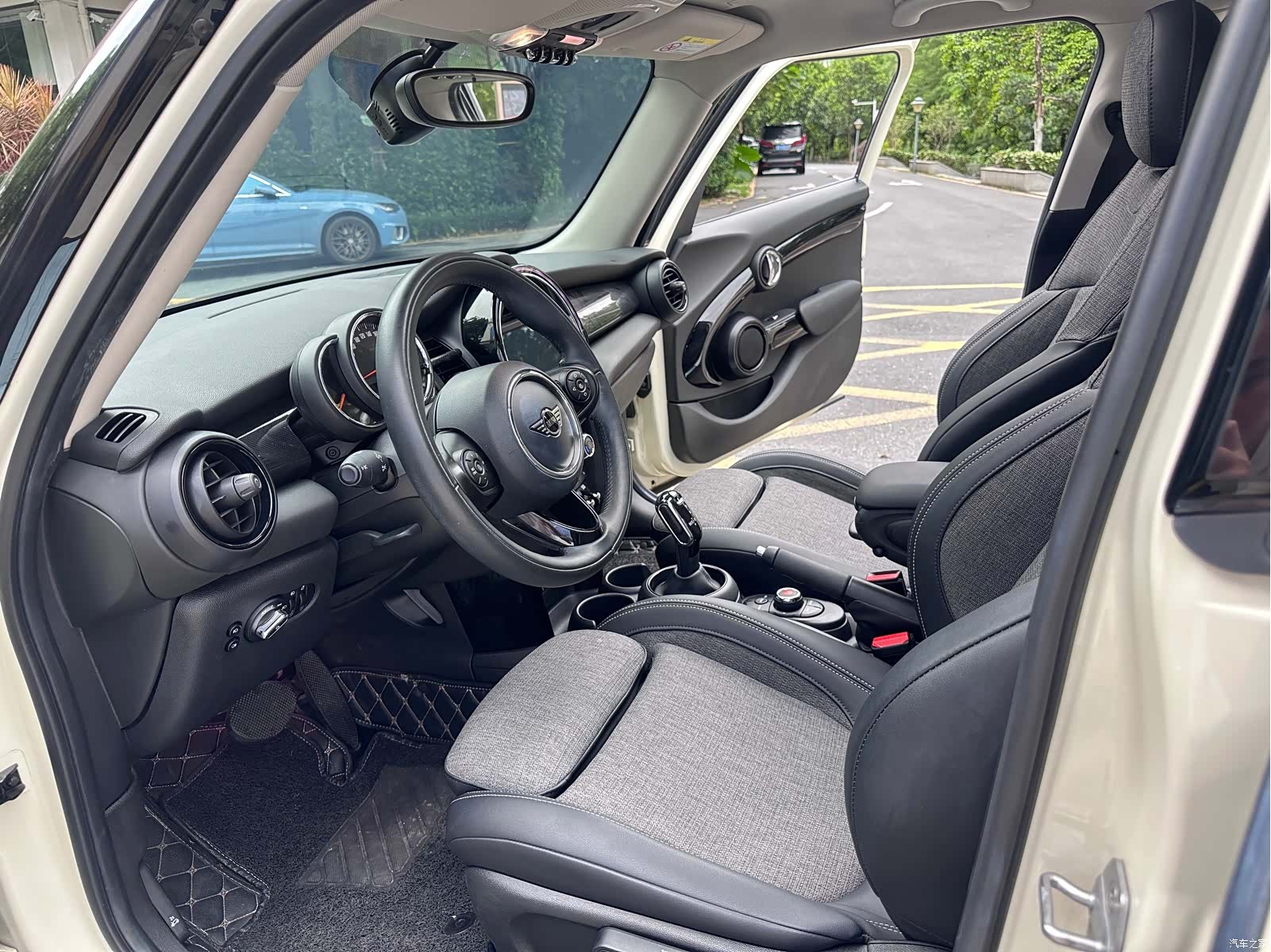 Mini Cooper, 2019 11