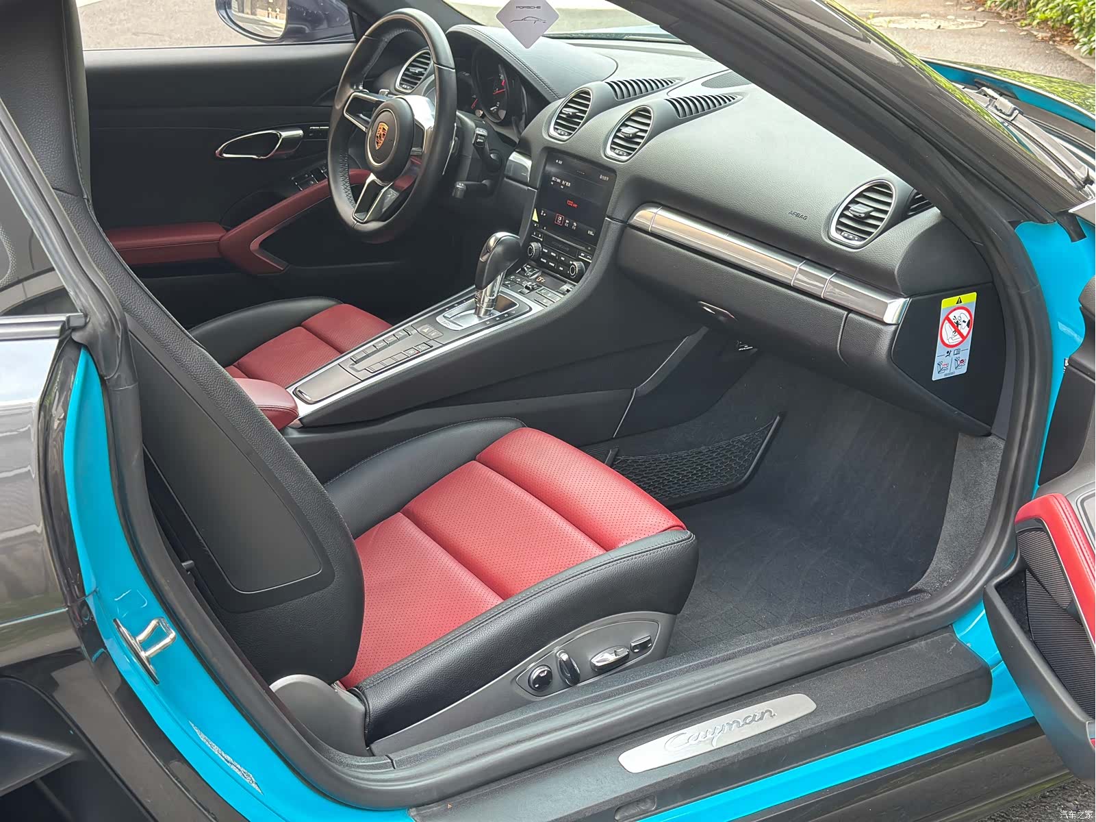 Porsche Cayman, 2018 11