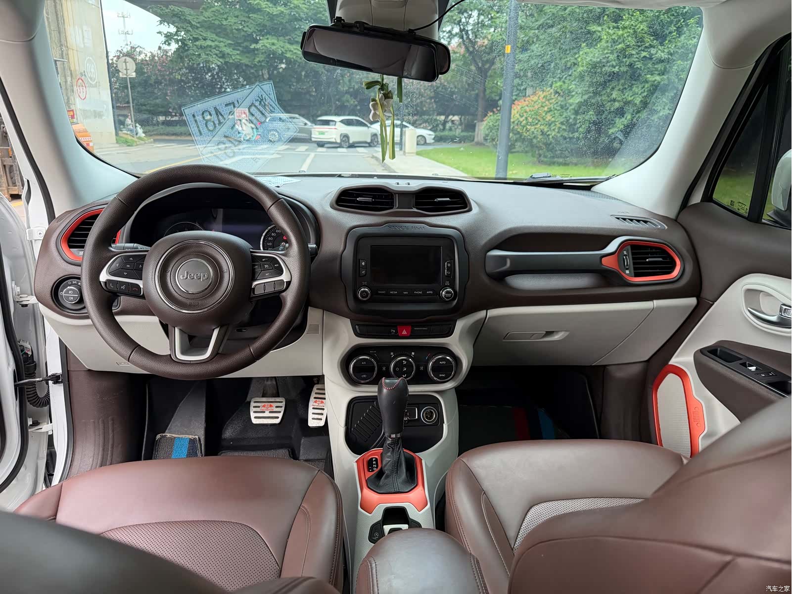 Jeep Renegade, 2016 12