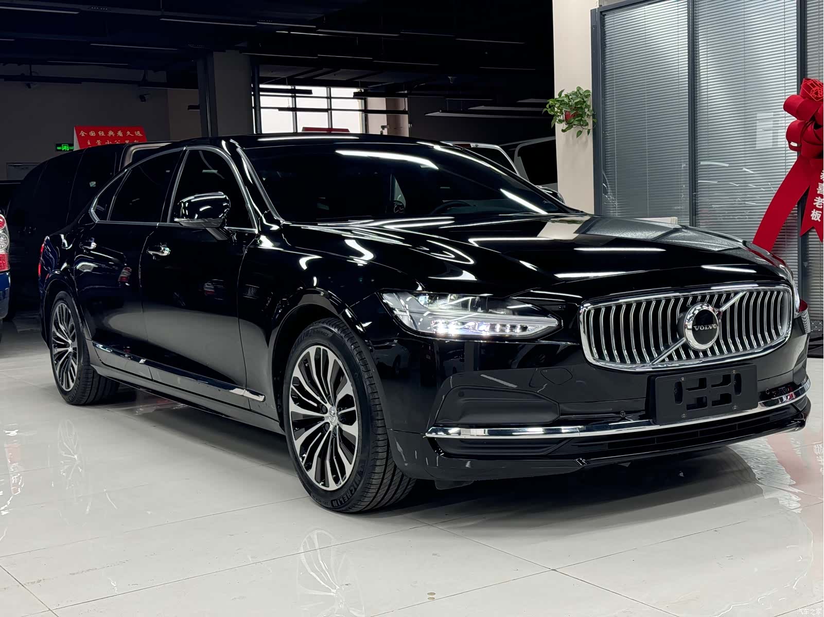 Volvo S90, 2023 3