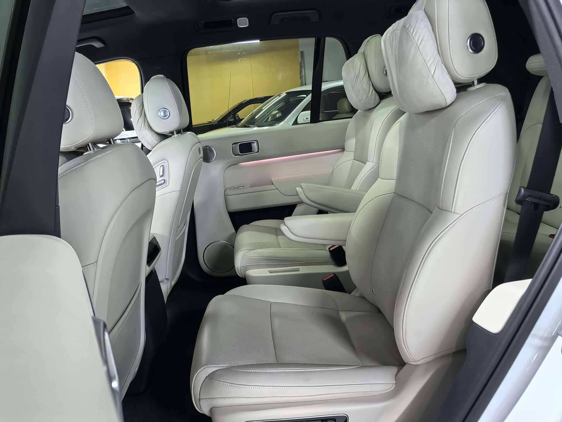 Li Auto L8, 2025 все фото