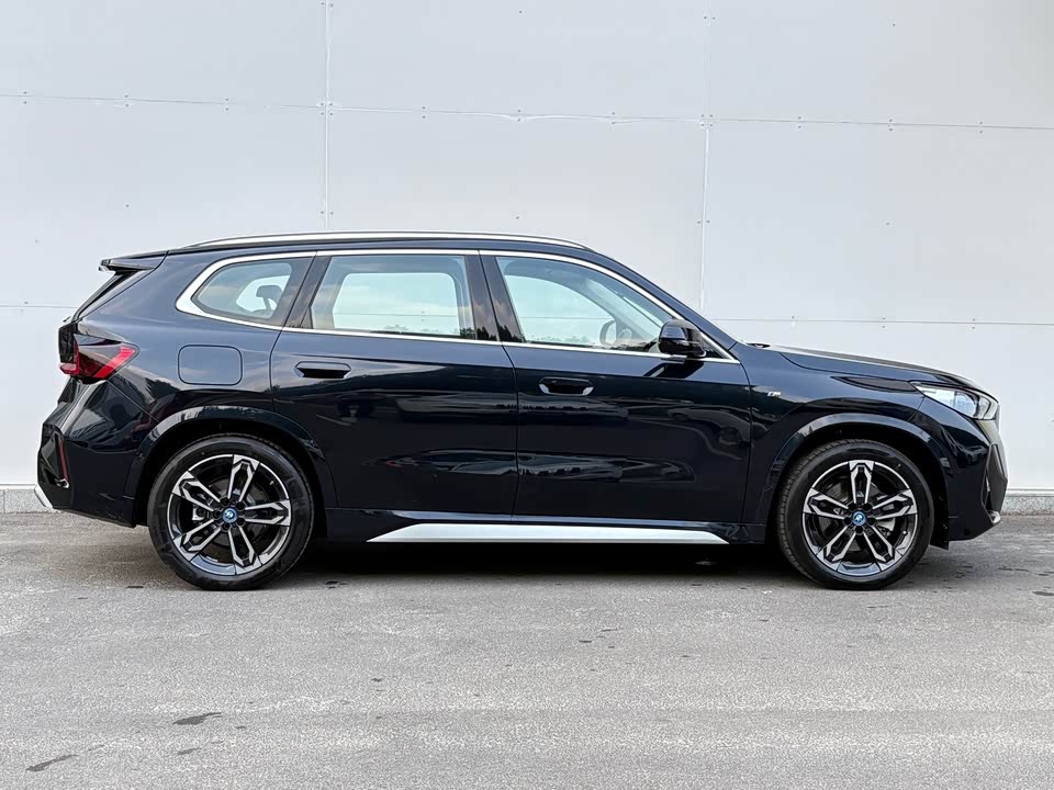 BMW iX1 BMW iX1