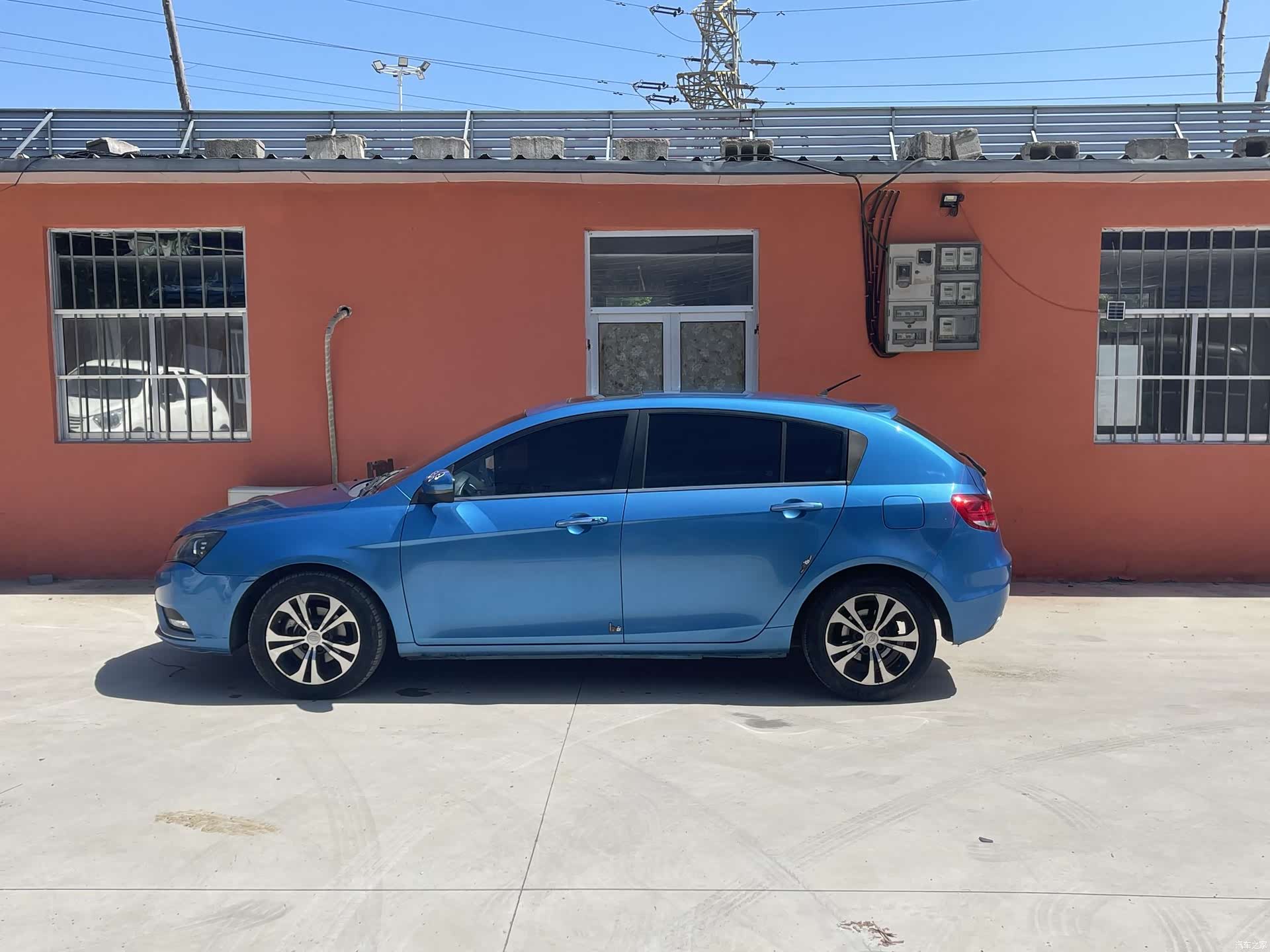 Geely Emgrand, 2014 3