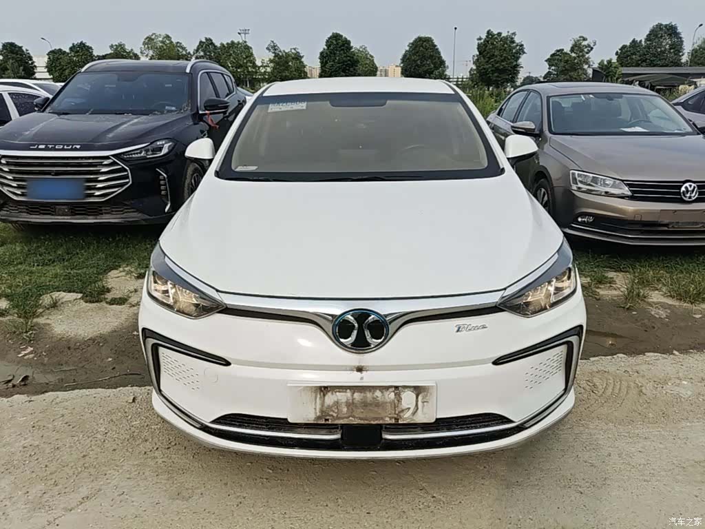 BAIC EU5, 2021 3
