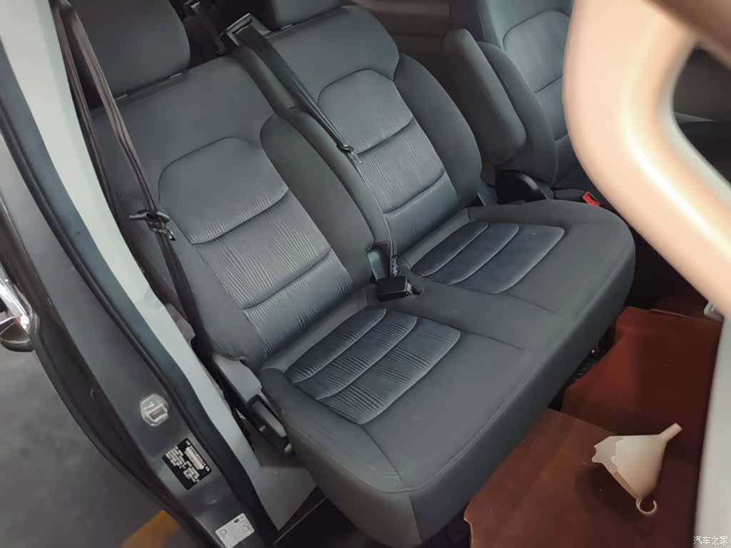 Iveco C30, 2023 25