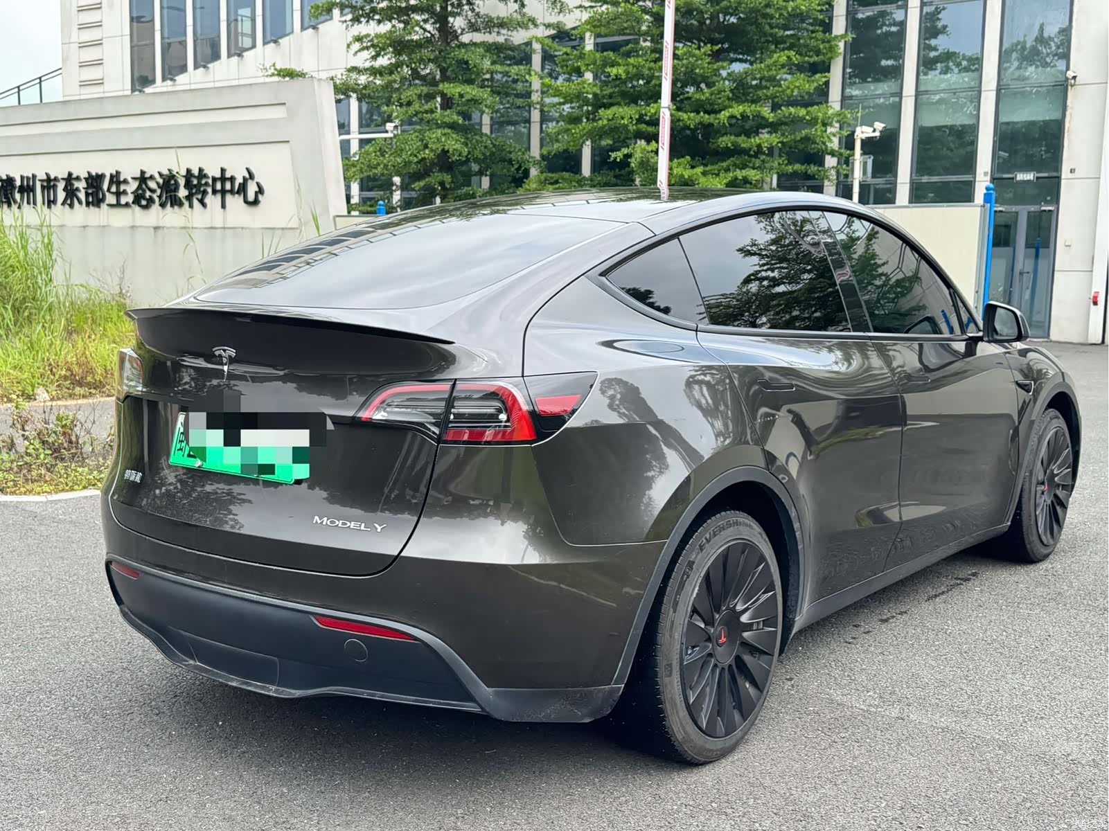 Tesla Model Y, 2023 9