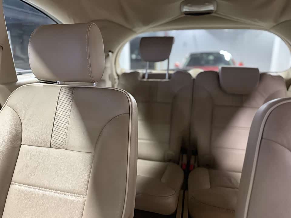 Mercedes-Benz R-class