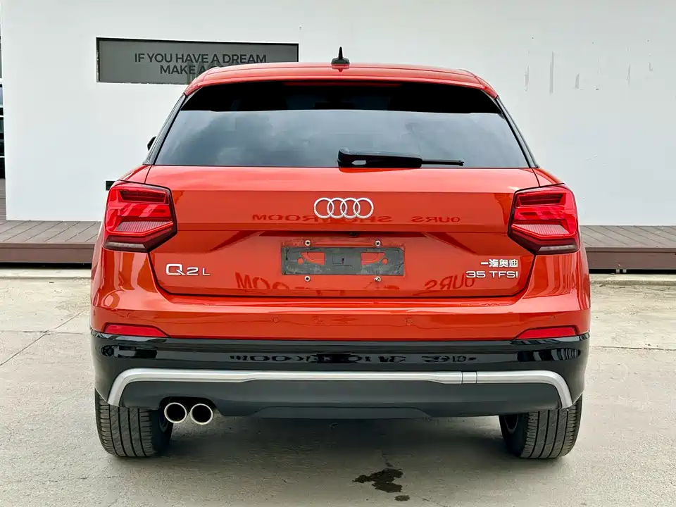 Audi Q2L
