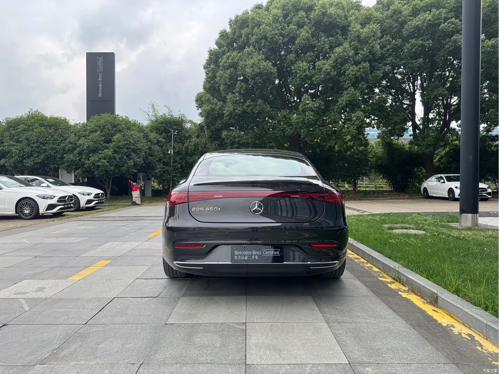 Mercedes-Benz EQS, 2024 18