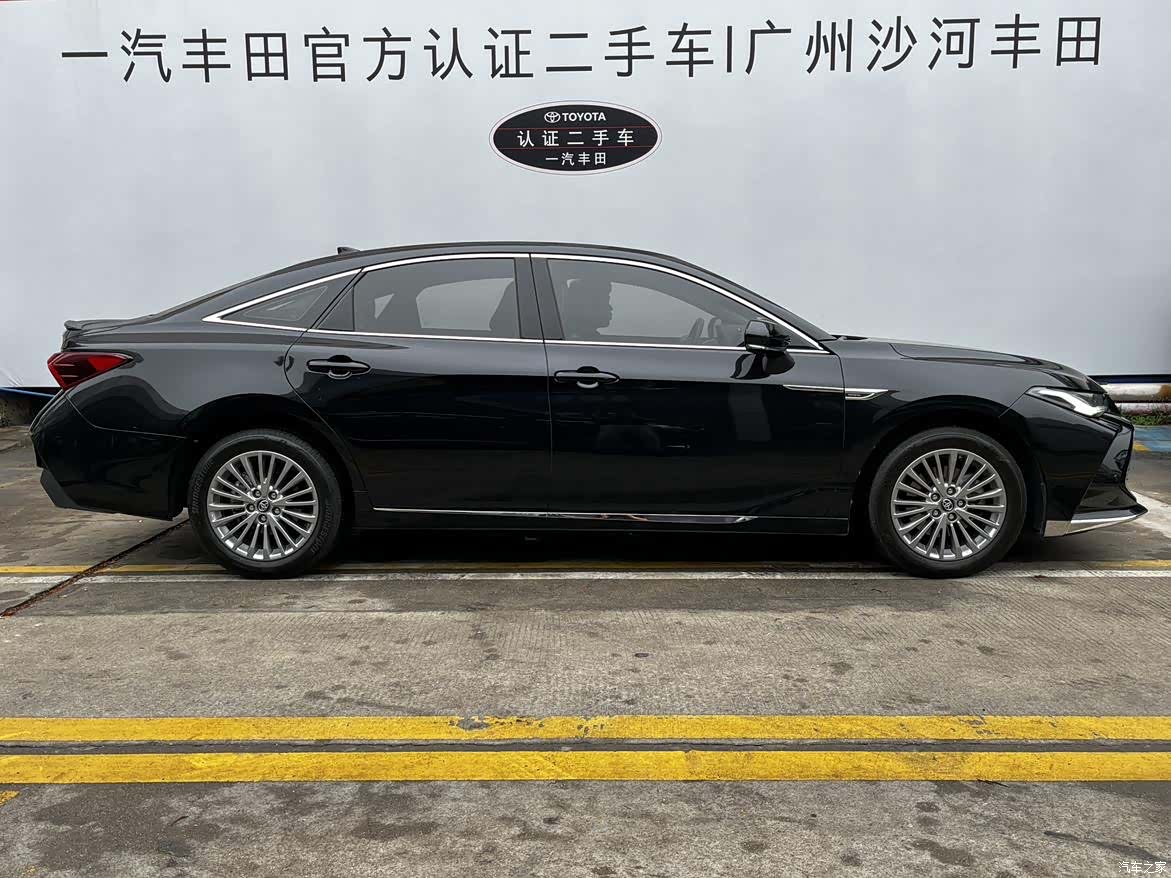 Toyota Avalon, 2024 все фото