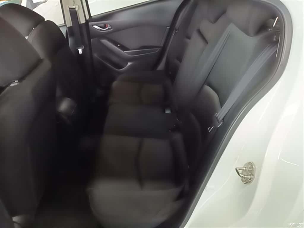 Mazda Mazda3, 2016 17