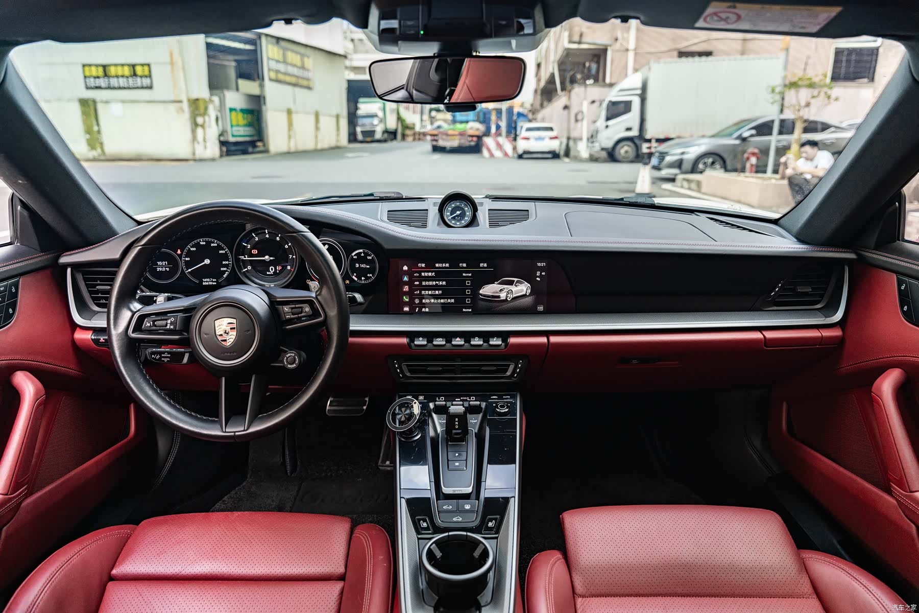 Porsche 911, 2023 12