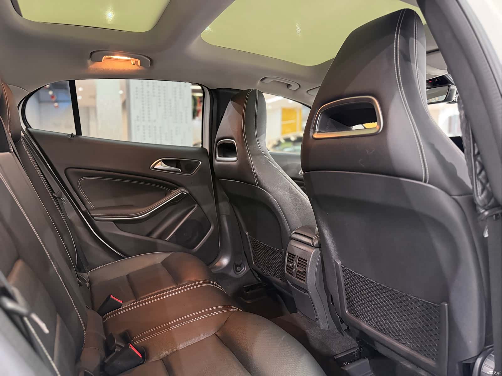 Mercedes-Benz GLA, 2019 13