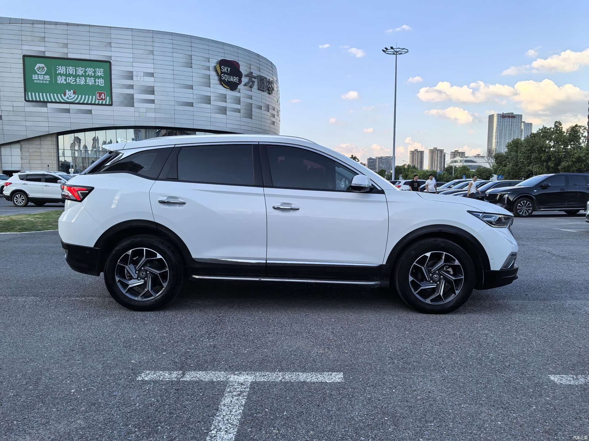 DongFeng AX7, 2019 7