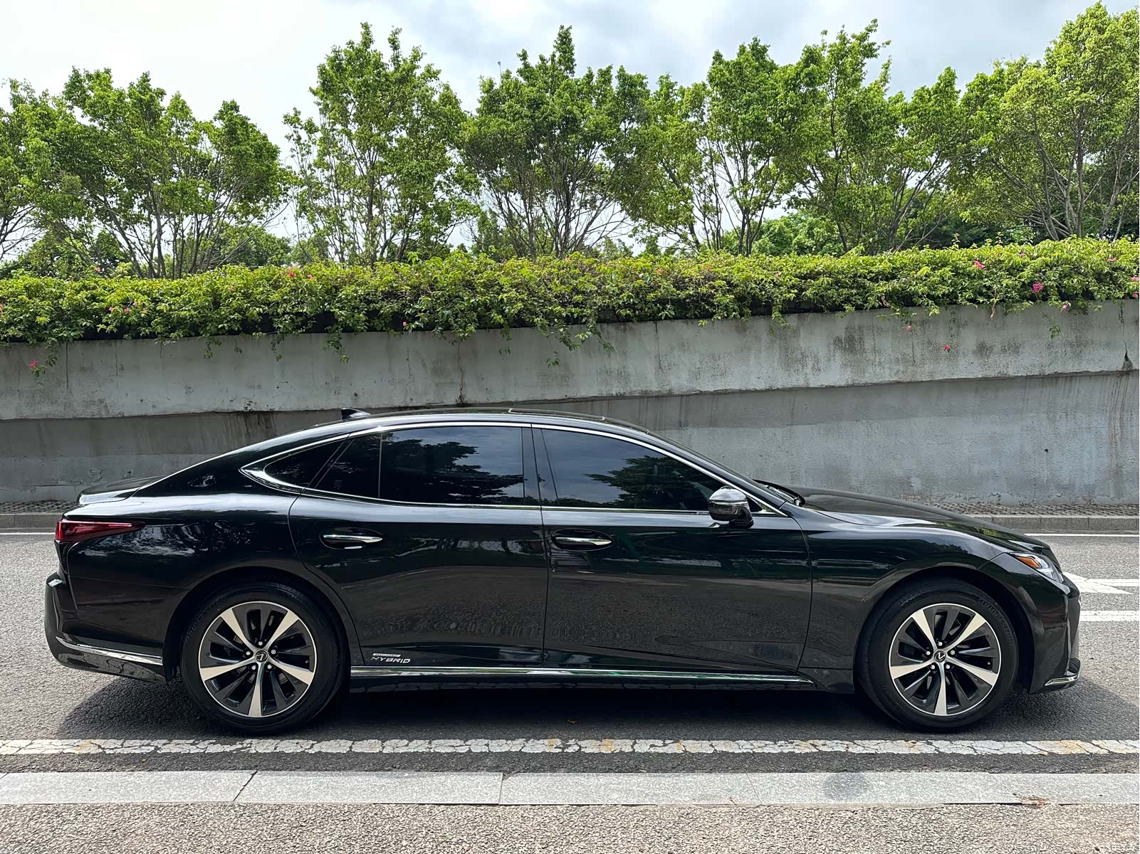 Lexus LS, 2022 6