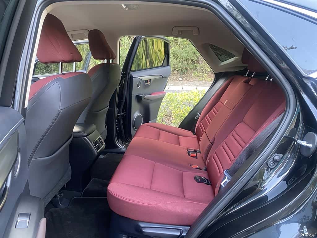 Lexus NX, 2018 9