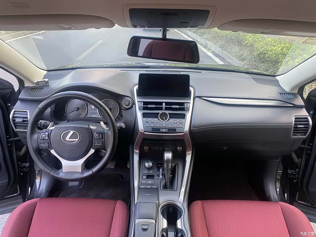 Lexus NX, 2018 10