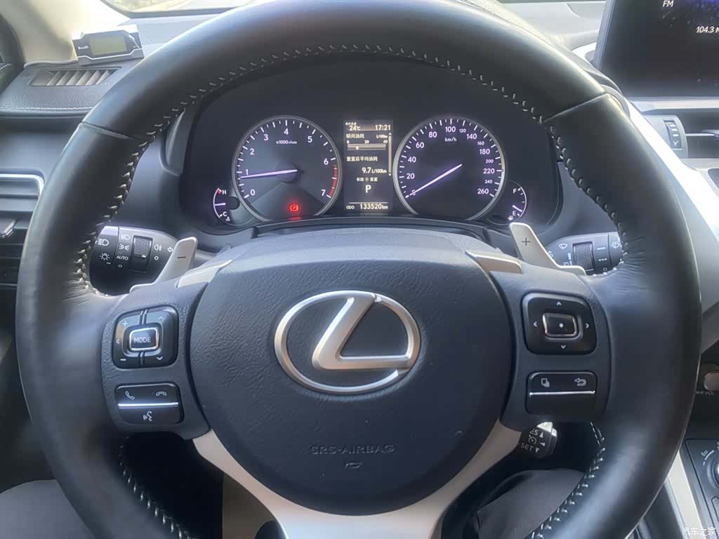 Lexus NX, 2018 18