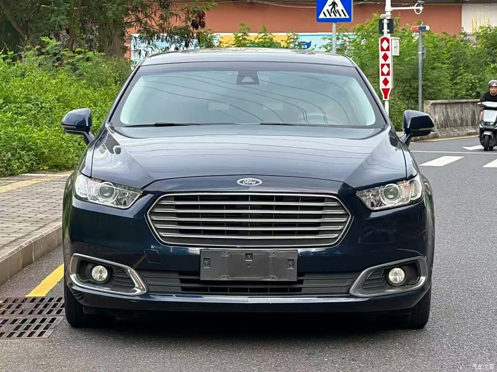 Ford Taurus, 2017 2