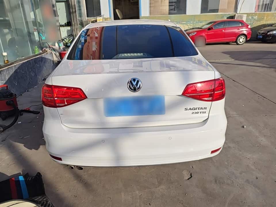 Volkswagen Sagitar