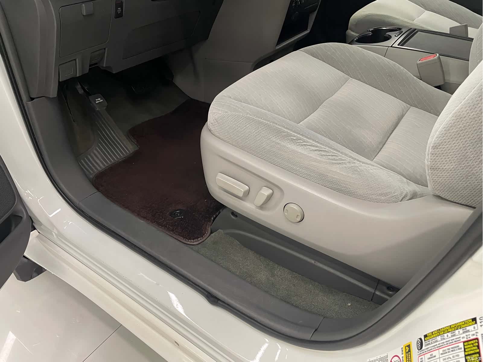 Toyota Sienna, 2016 28