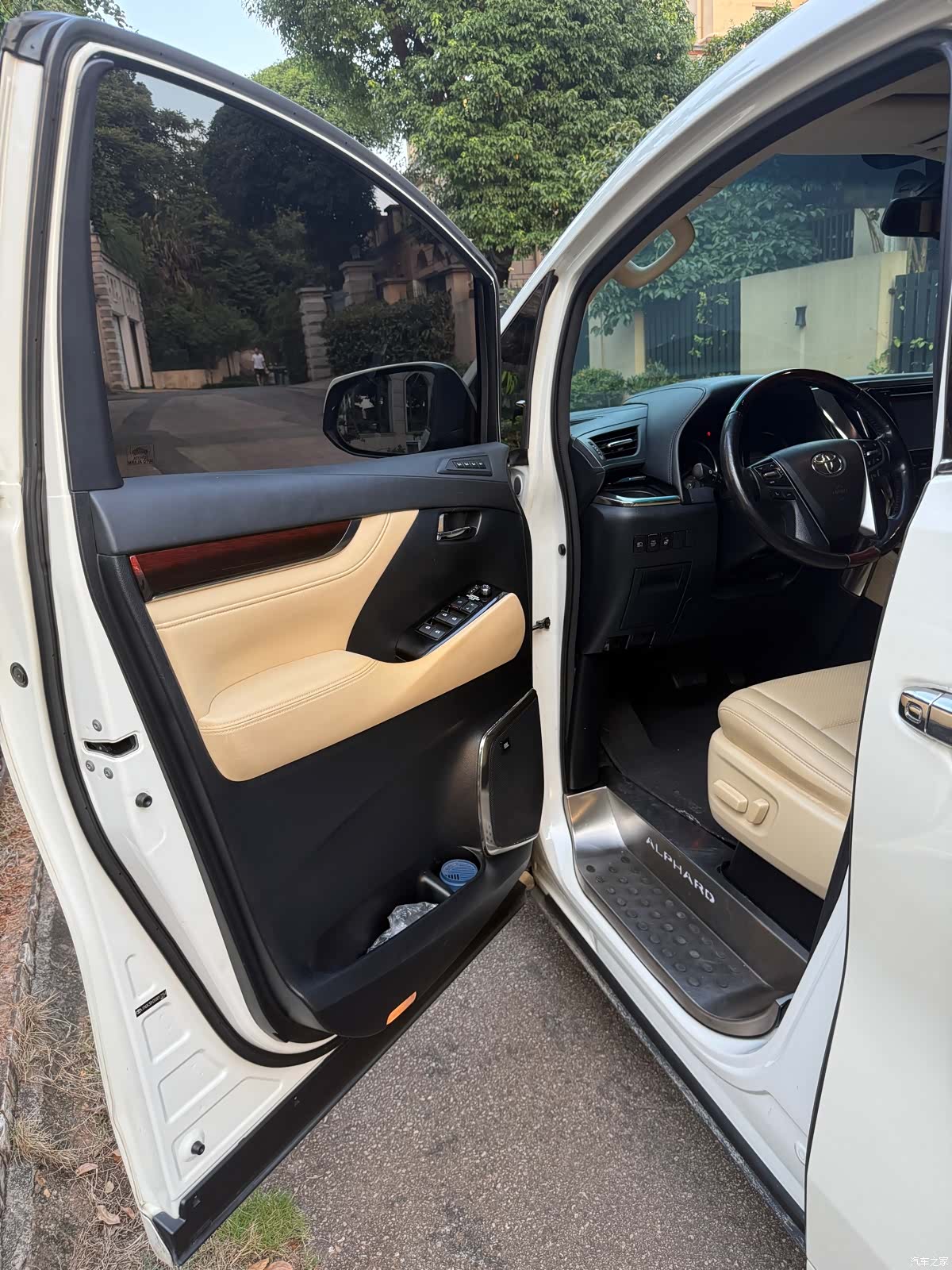 Toyota Alphard, 2017 8