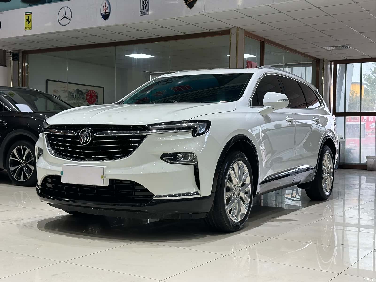 Buick Enclave, 2021 1